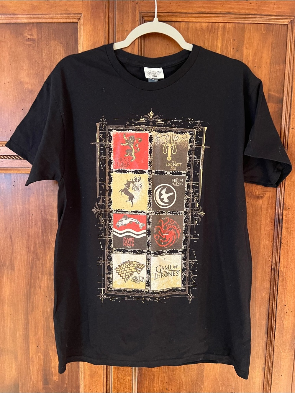 NWOT Game of Thrones Block Sigils t-shirt graphic of house crests |SZ M |Unisex